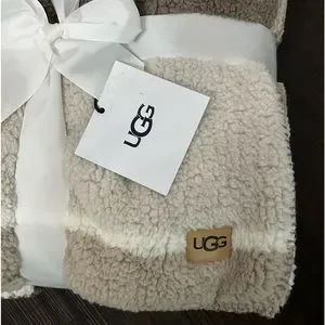 ugg rosaleen